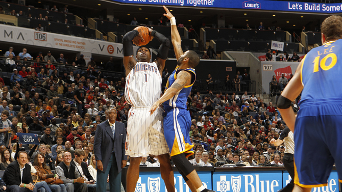 1月以租借 1月以租借